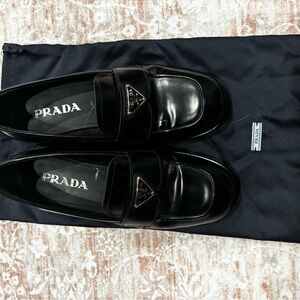 Prada Women’s Black Logo Loafers 36